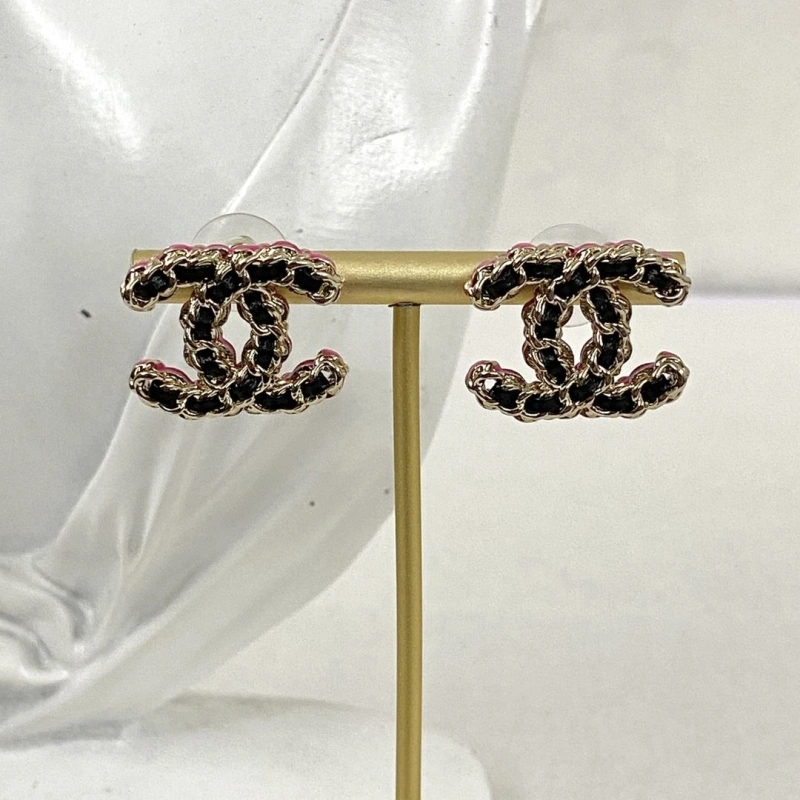 Stylish Chxnxl Earrings 289123
