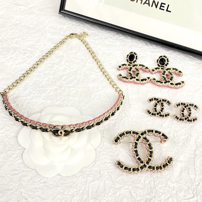 Stylish Chxnxl Earrings 289123