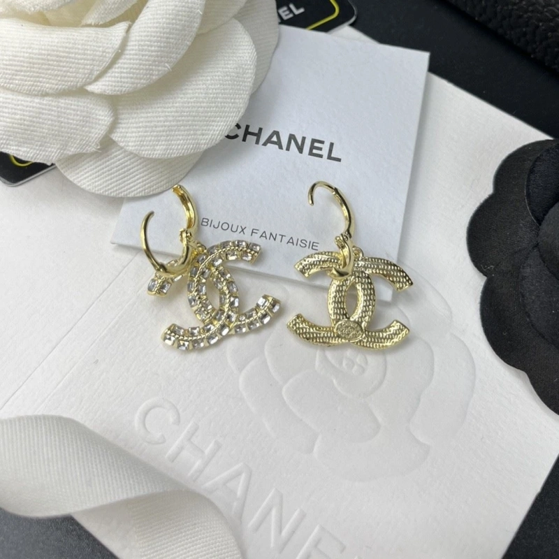 Trendsetting Chxnxl Earrings 289115