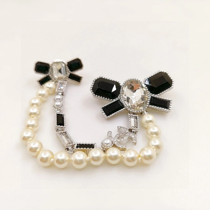 Flexible Chxnxl Brooches 289326