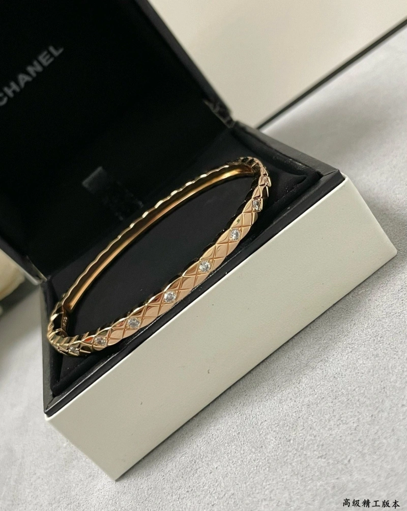 HighQuality Chxnxl Bracelets 289430
