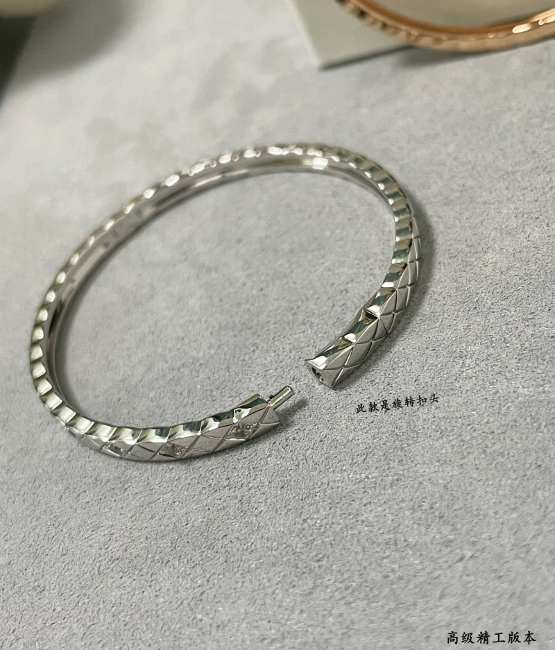 HighQuality Chxnxl Bracelets 289430