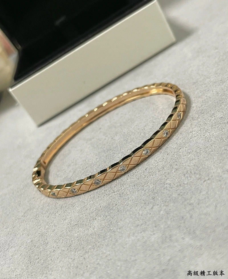 HighQuality Chxnxl Bracelets 289430