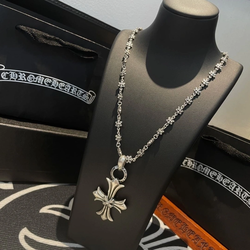 Chrxmx Hxxrts Necklaces Minimalist 299854