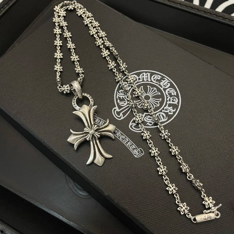 Chrxmx Hxxrts Necklaces Minimalist 299854