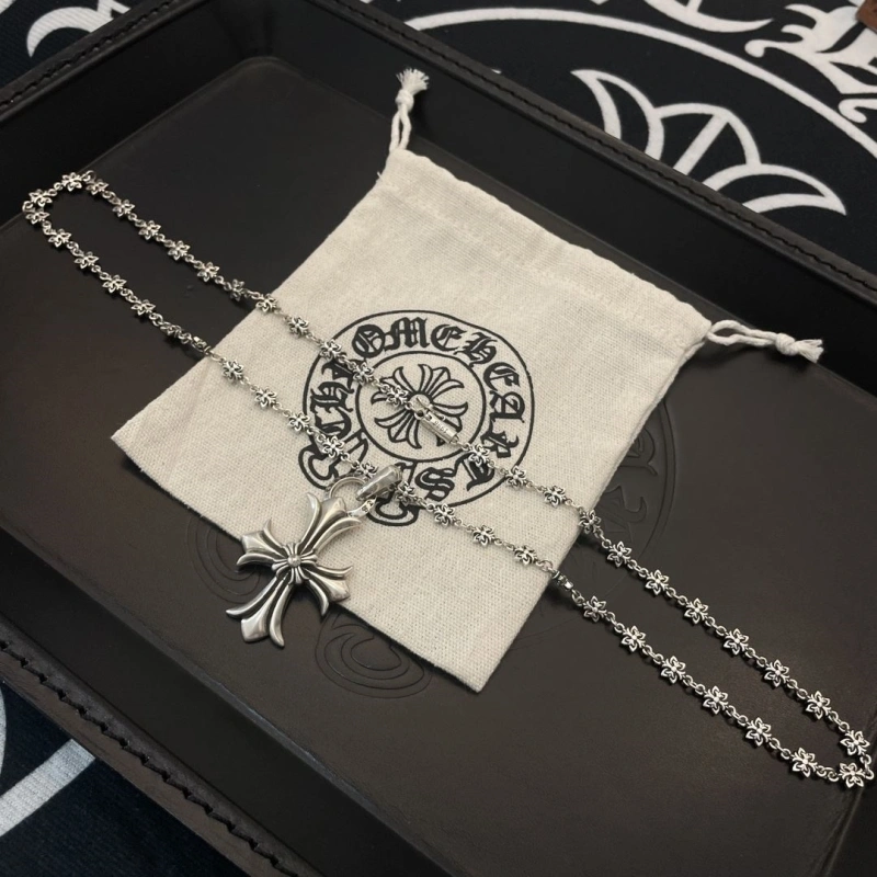 Chrxmx Hxxrts Necklaces Minimalist 299854