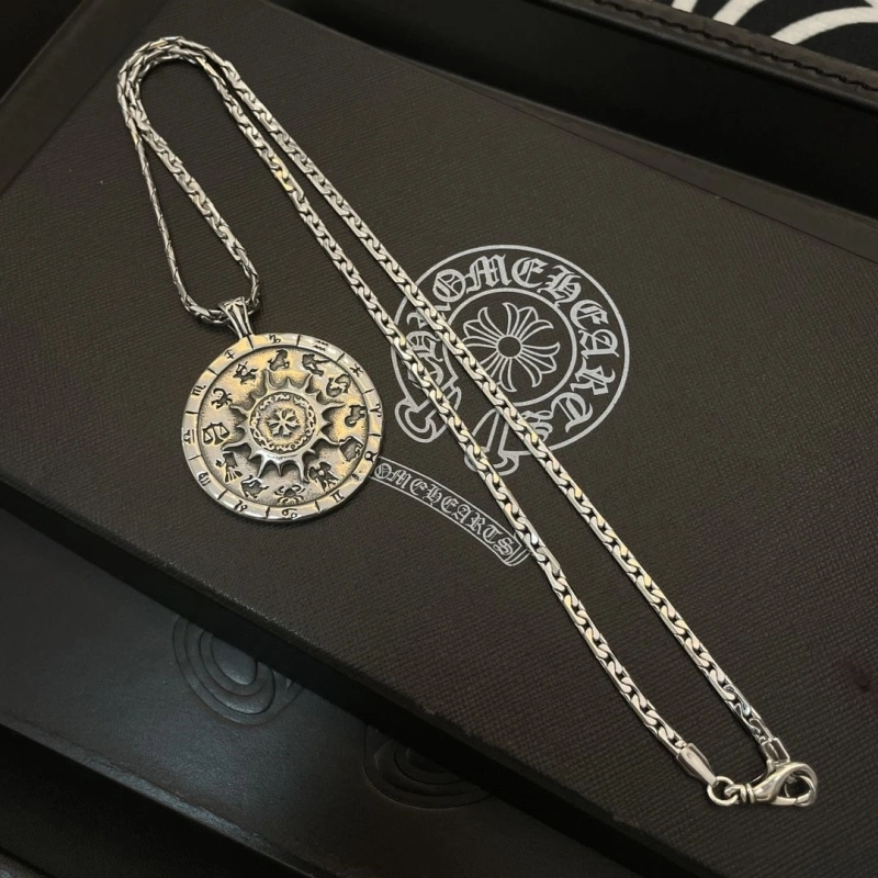 Stylish Chrxmx Hxxrts Necklaces 299847