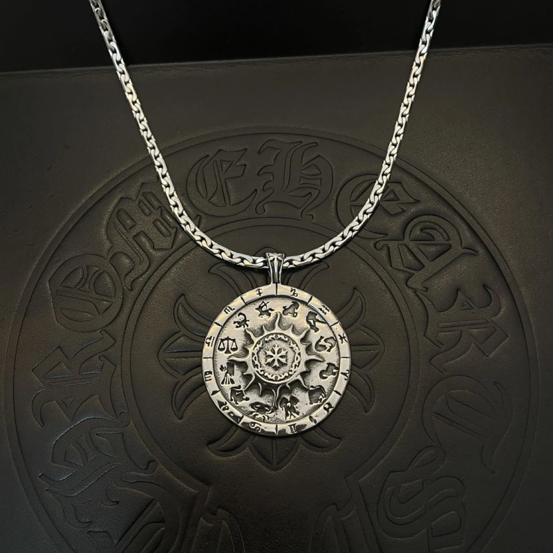 Stylish Chrxmx Hxxrts Necklaces 299847