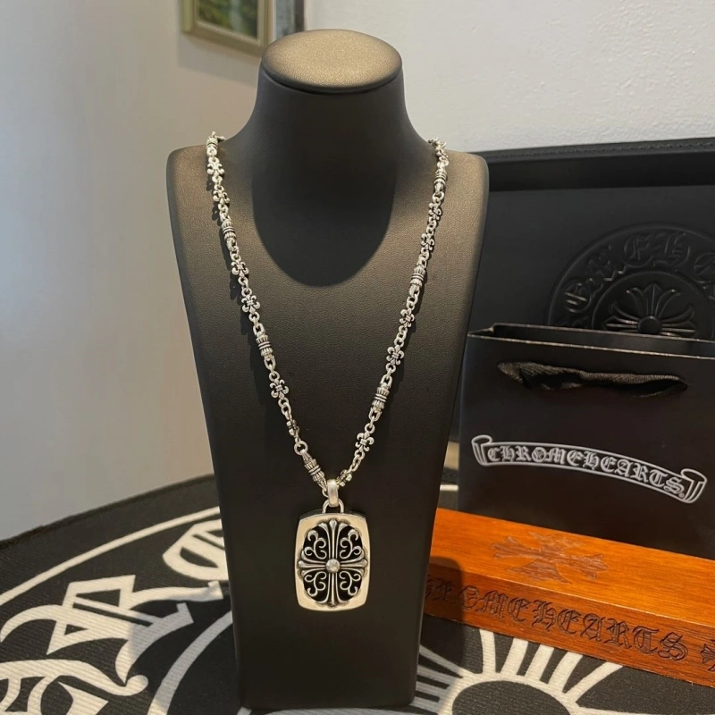 Chrxmx Hxxrts Necklaces Refined 299852
