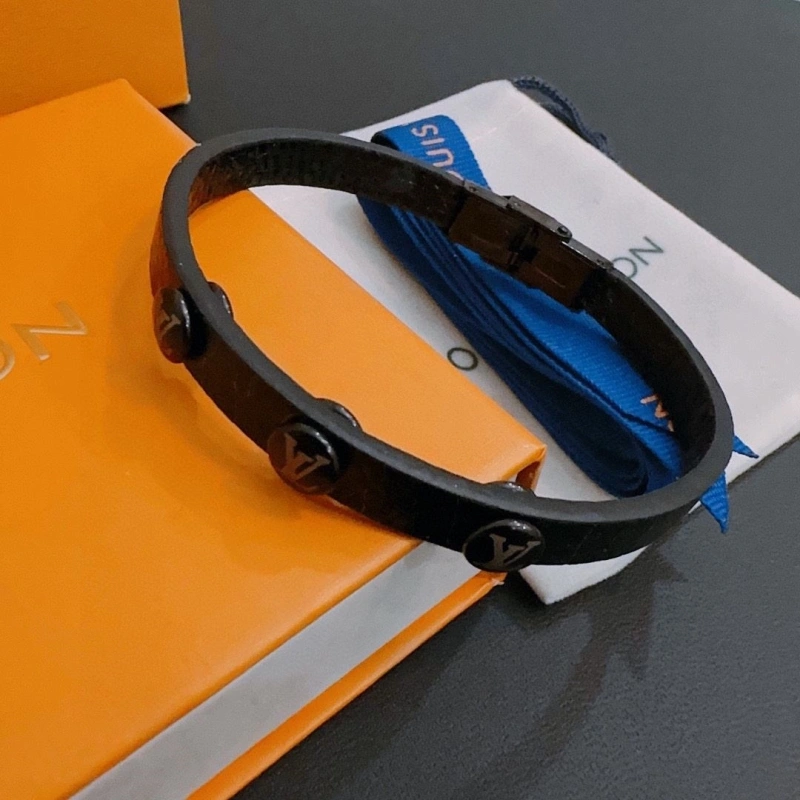 EyeCatching LX Bracelets 311351