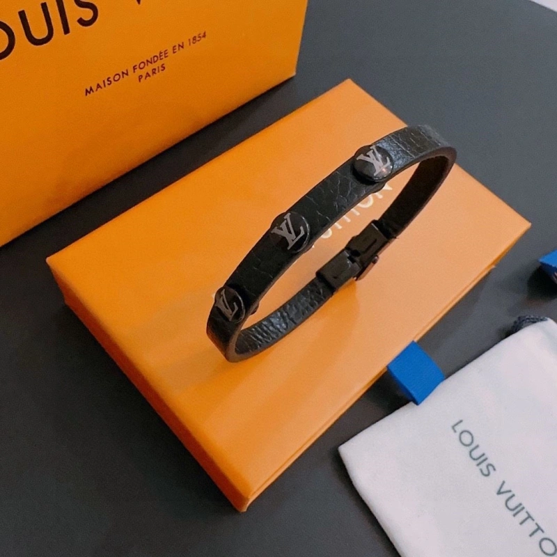 EyeCatching LX Bracelets 311351
