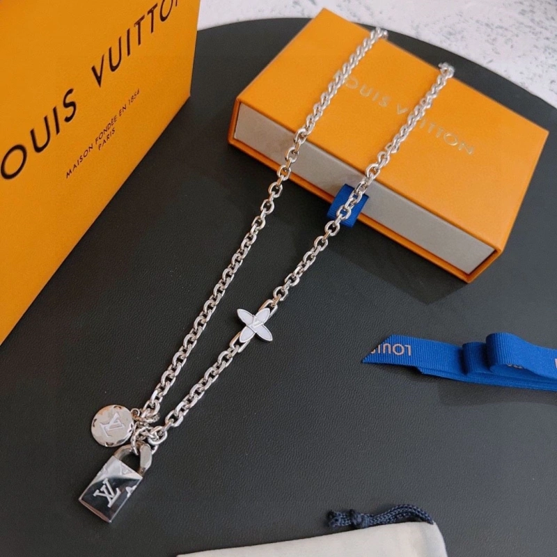 ModernLook LX Necklaces 310899