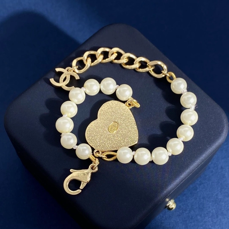 Soft Chxnxl Bracelets 289424