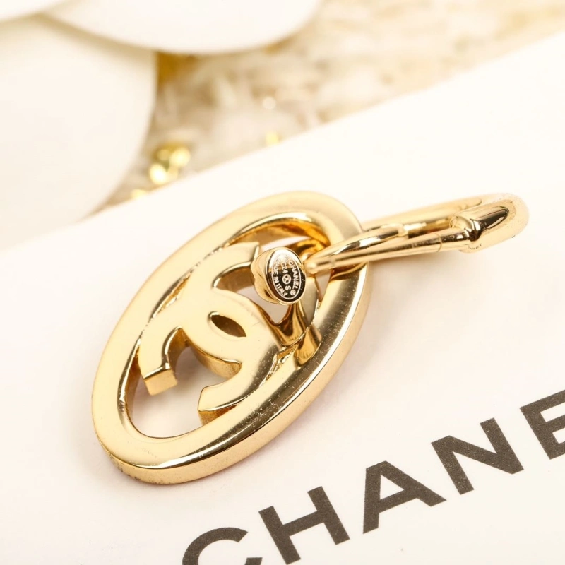 EyeCatching Chxnxl Earrings 289088