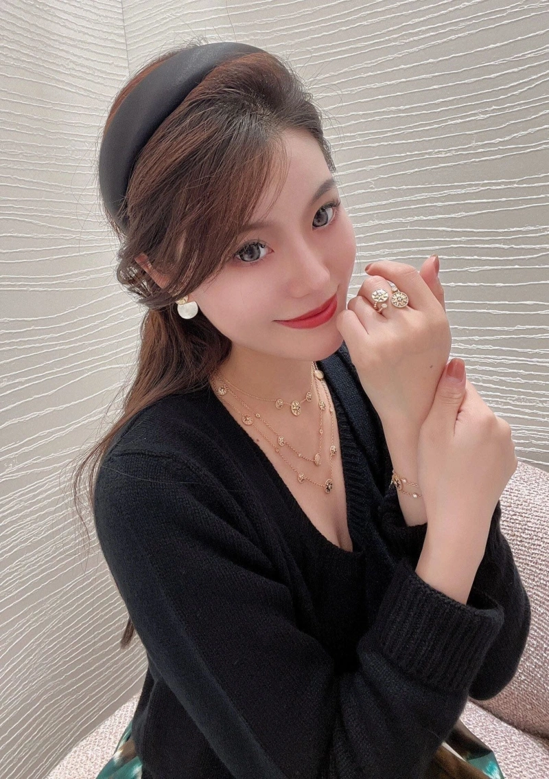 Christian Dxxr Earrings Elegant 294968