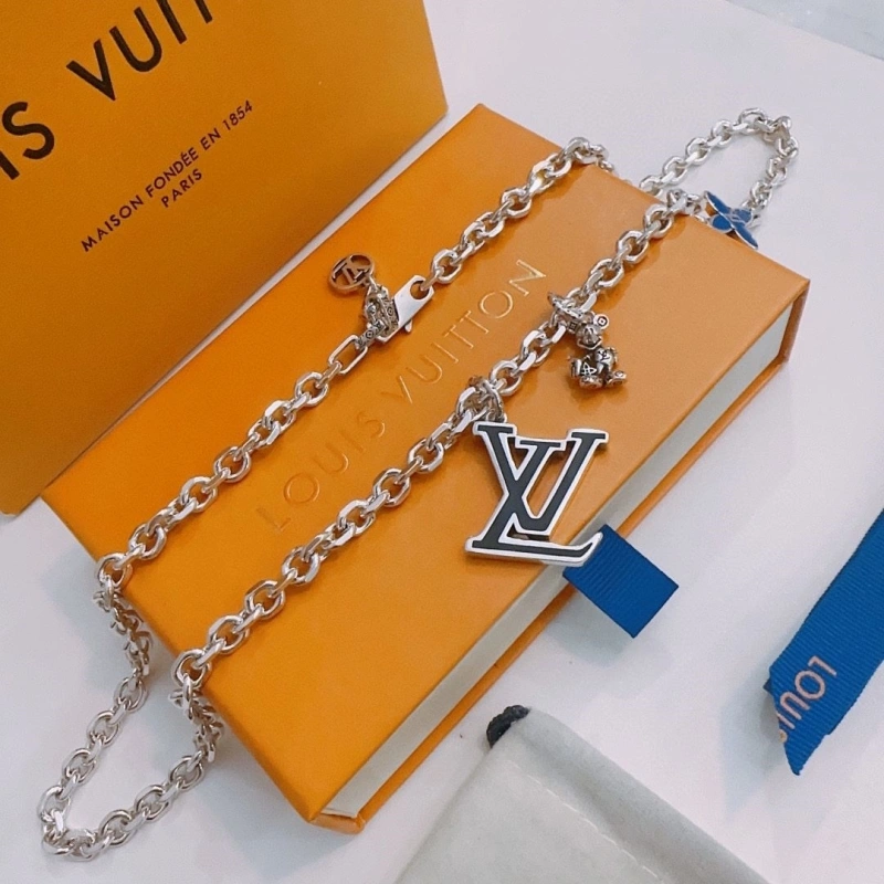 Affordable LX Necklaces 310973