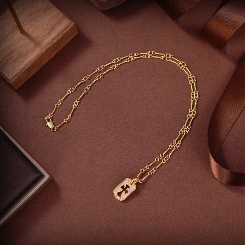 Chrxmx Hxxrts Necklaces Cozy 299839