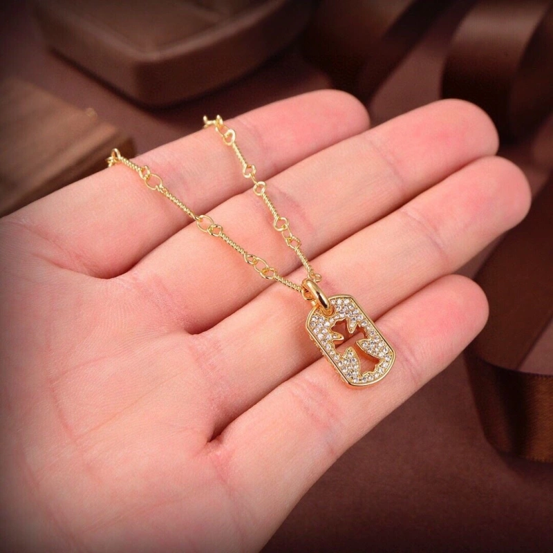 Chrxmx Hxxrts Necklaces Cozy 299839