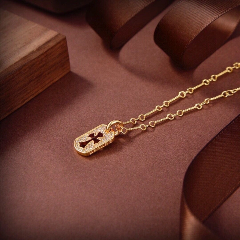 Chrxmx Hxxrts Necklaces Cozy 299839