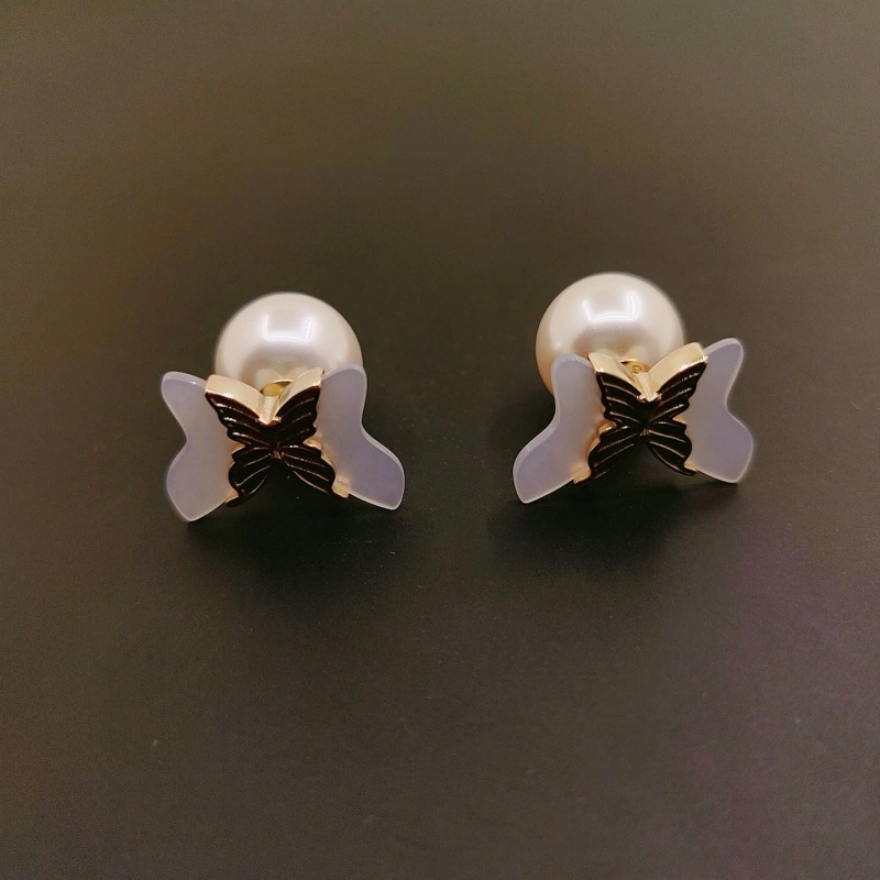 Christian Dxxr Earrings Trendy 294960