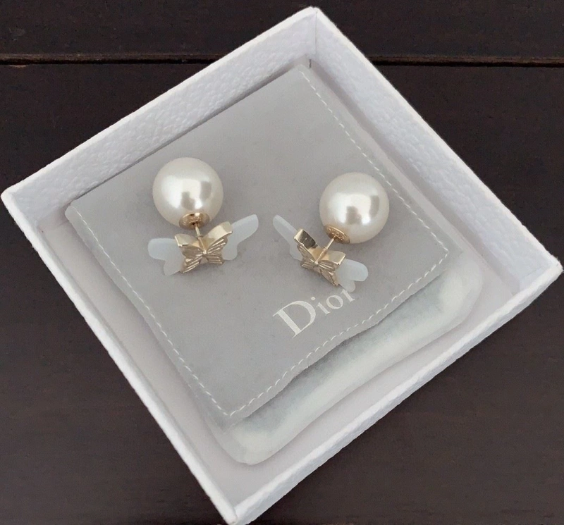 Christian Dxxr Earrings Trendy 294960