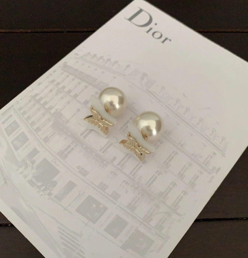 Christian Dxxr Earrings Trendy 294960