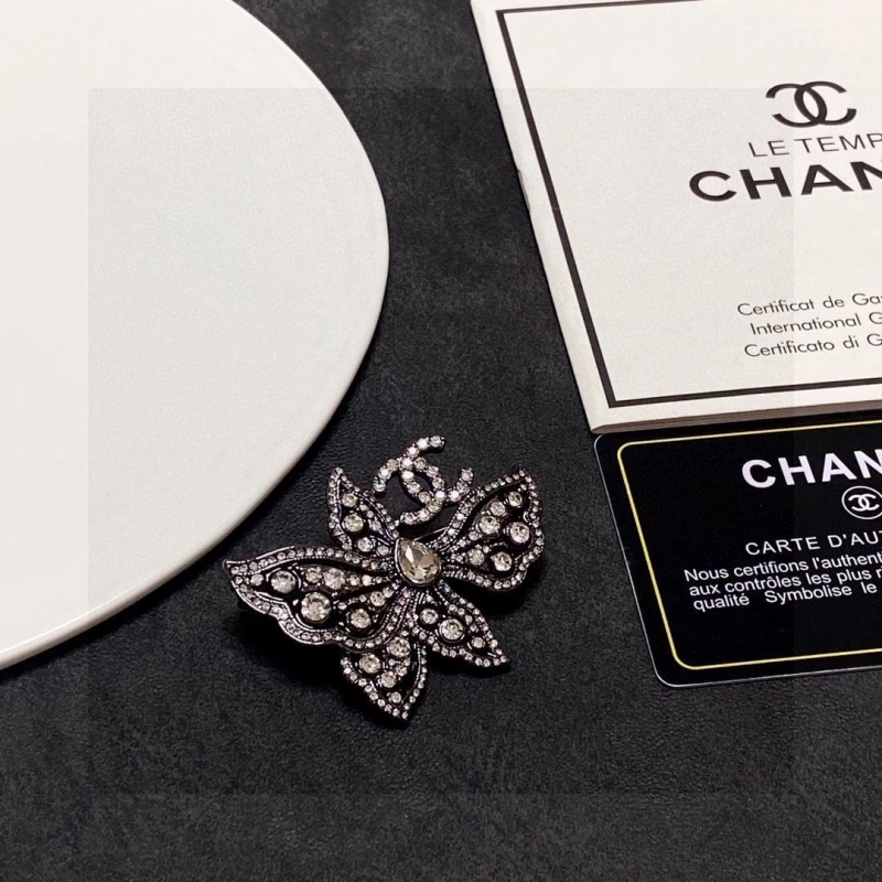 Chxnxl Brooches Resilient 289322