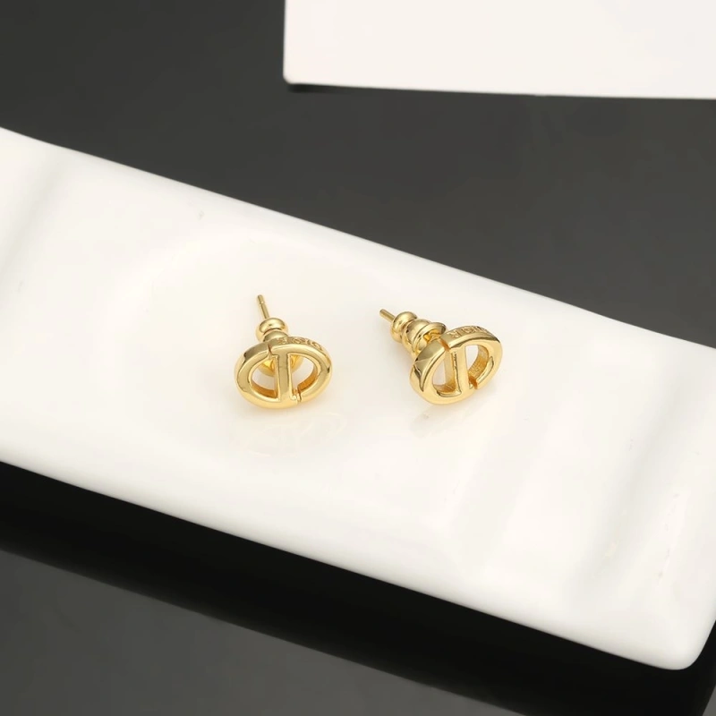 EyeCatching Christian Dxxr Earrings 294946