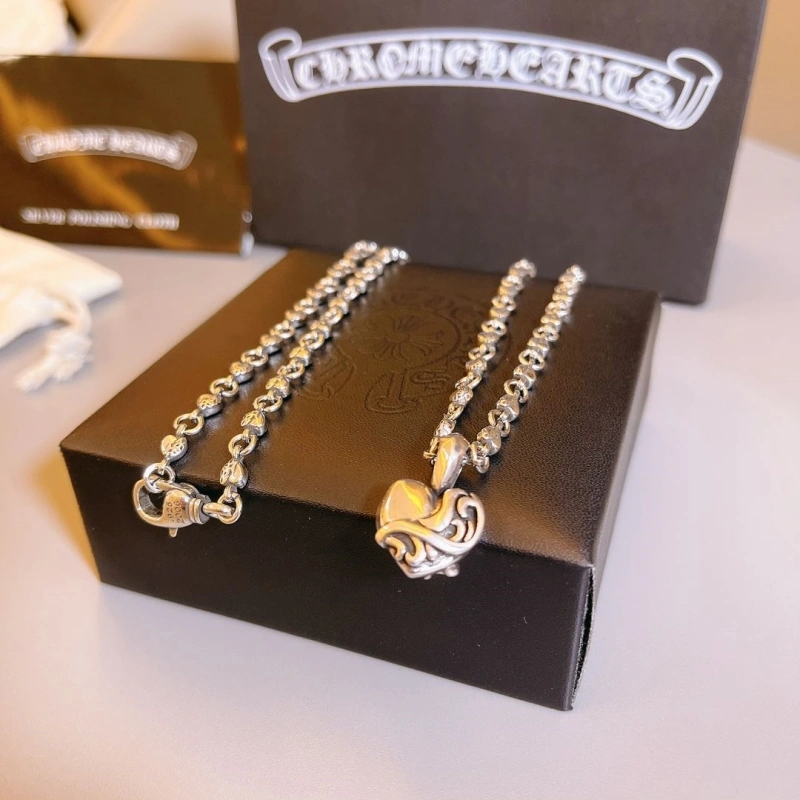 Compact Chrxmx Hxxrts Necklaces 299840