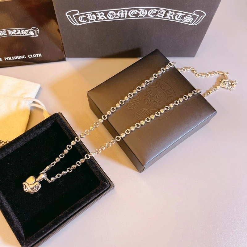 Compact Chrxmx Hxxrts Necklaces 299840