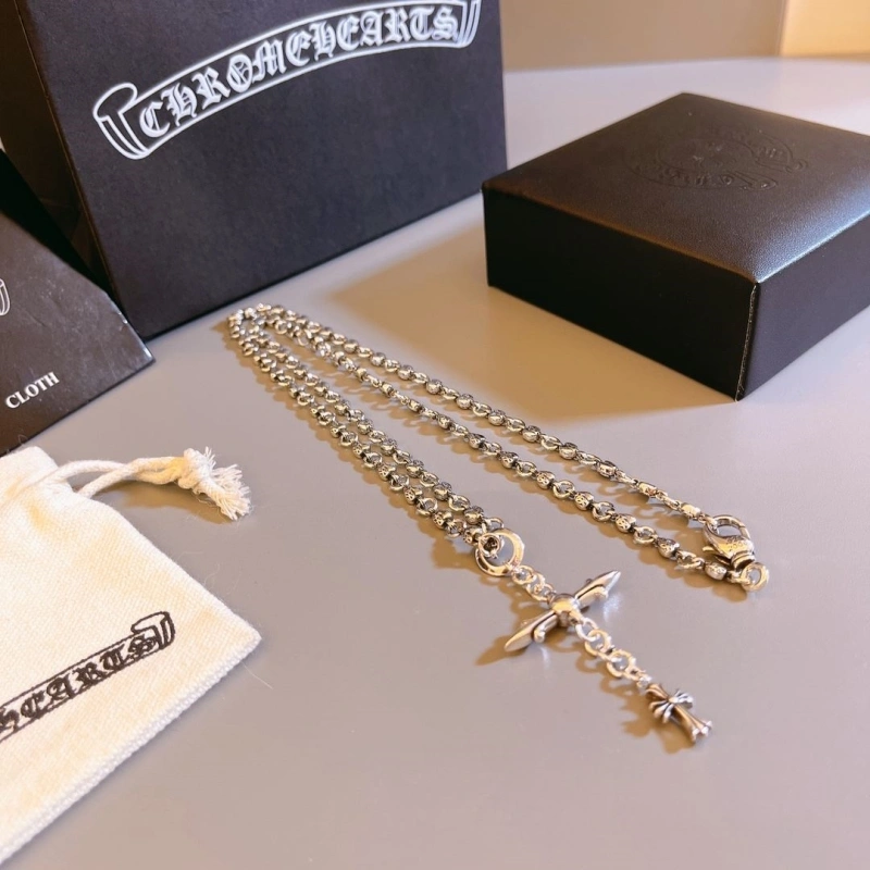 Trendy Chrxmx Hxxrts Necklaces 299850
