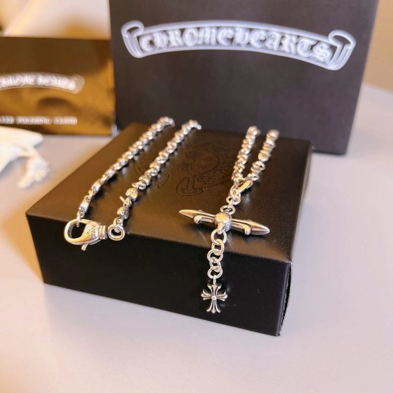 Trendy Chrxmx Hxxrts Necklaces 299850