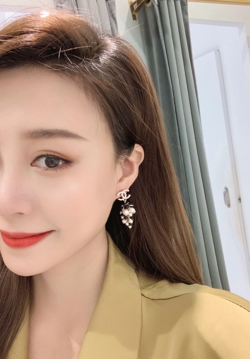 HighQuality Chxnxl Earrings 289080