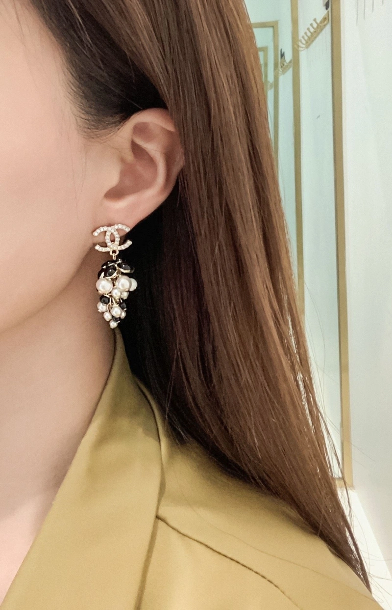HighQuality Chxnxl Earrings 289080