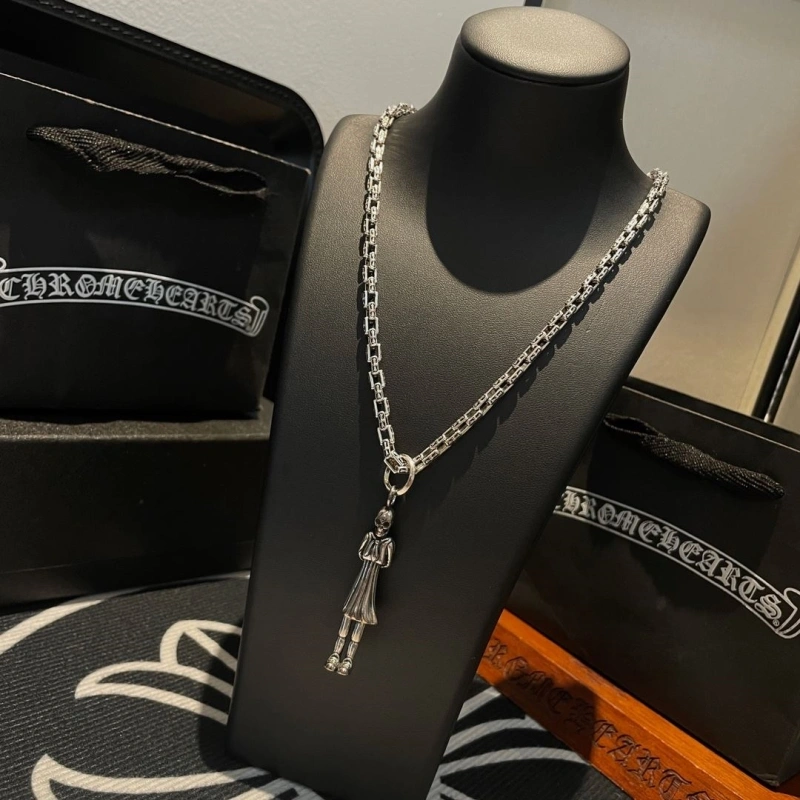 Bright Chrxmx Hxxrts Necklaces 299832