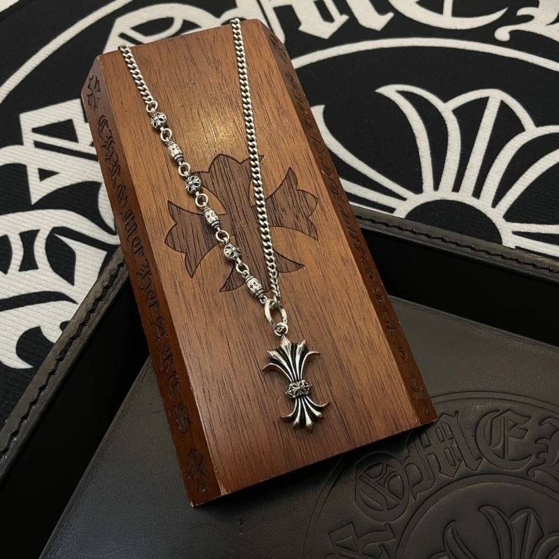 Chrxmx Hxxrts Necklaces Lightweight 299830