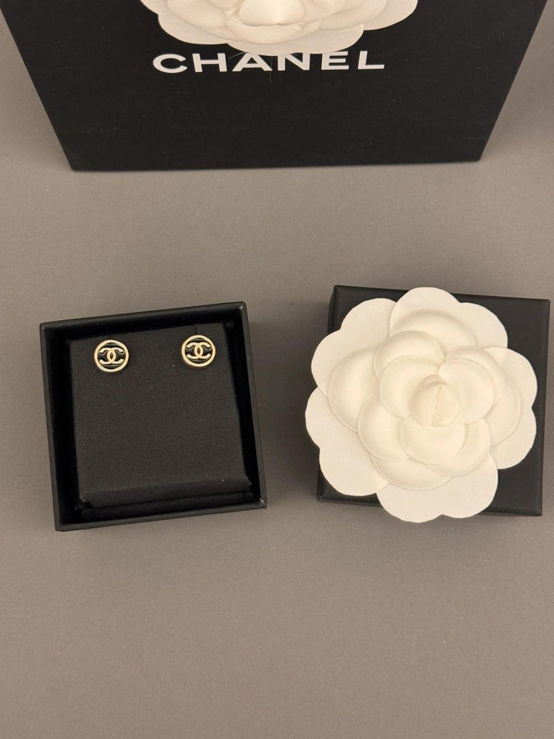 Durable Chxnxl Earrings 289076