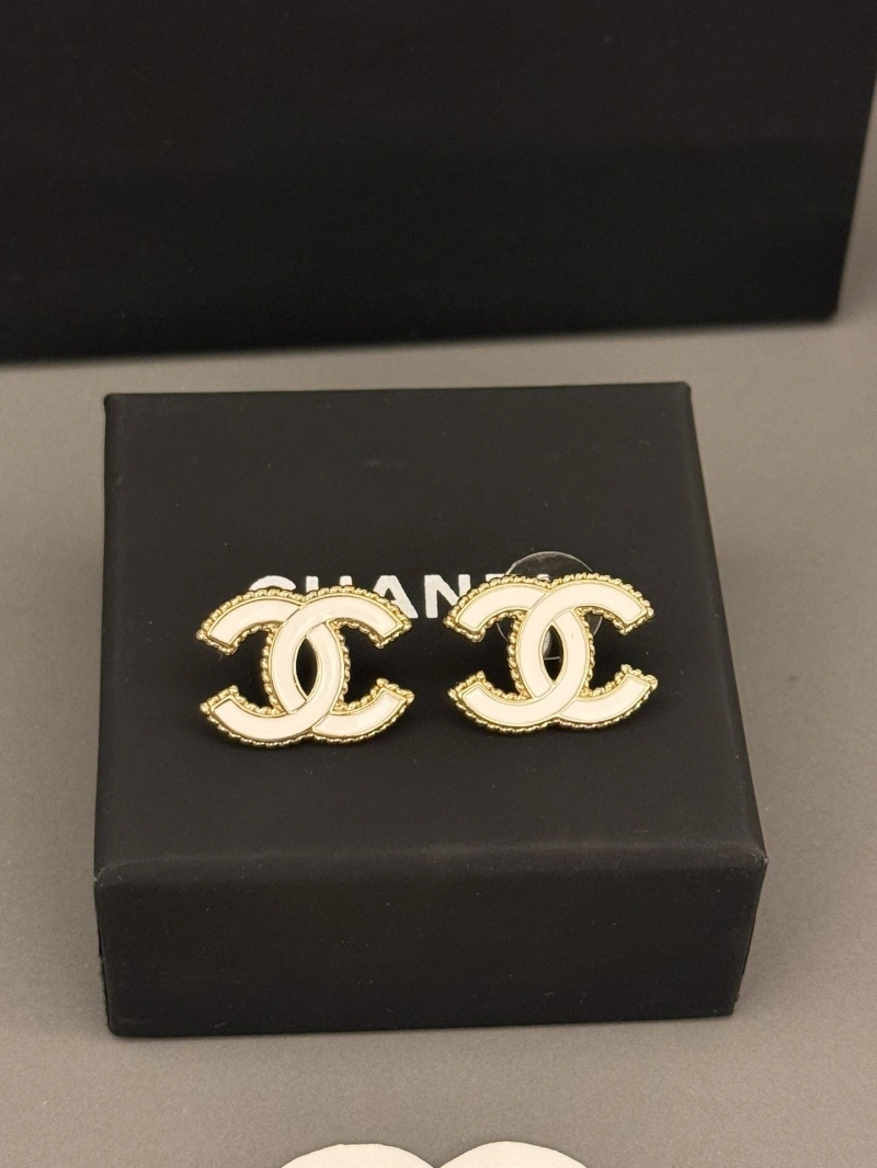 Comfortable Chxnxl Earrings 289074
