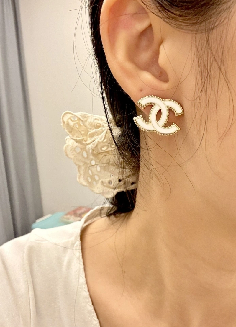 Comfortable Chxnxl Earrings 289074