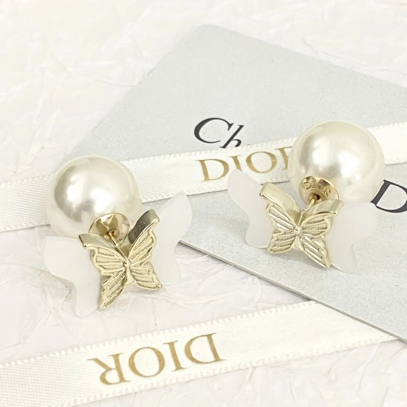 Sophisticated Christian Dxxr Earrings 294945