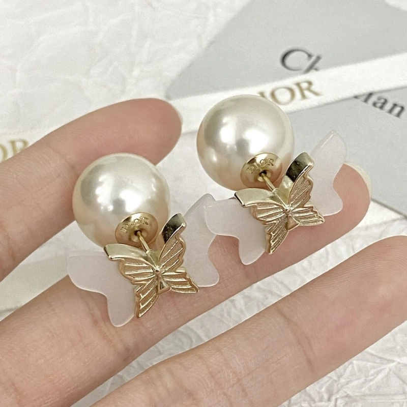 Sophisticated Christian Dxxr Earrings 294945