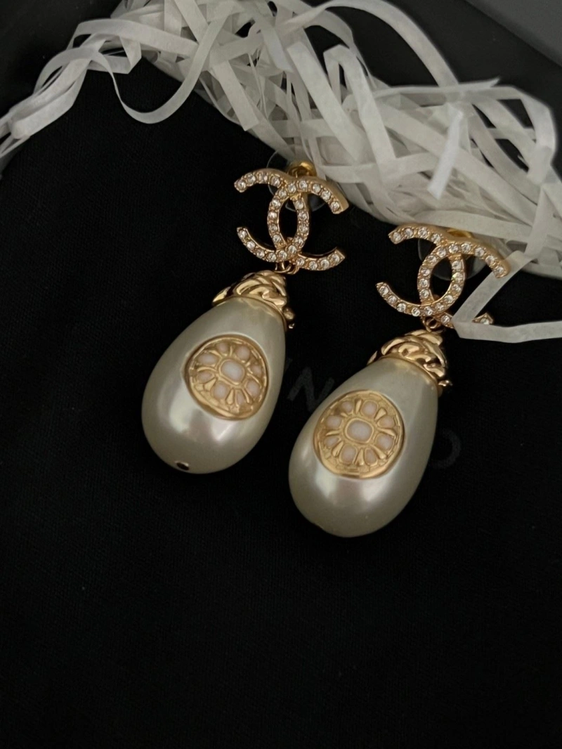 Chxnxl Earrings TopPick 289044