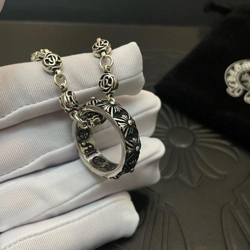 Chrxmx Hxxrts Necklaces Resilient 299815