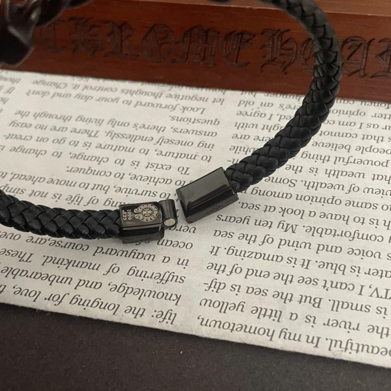Fashionable Chrxmx Hxxrts Bracelets 300230