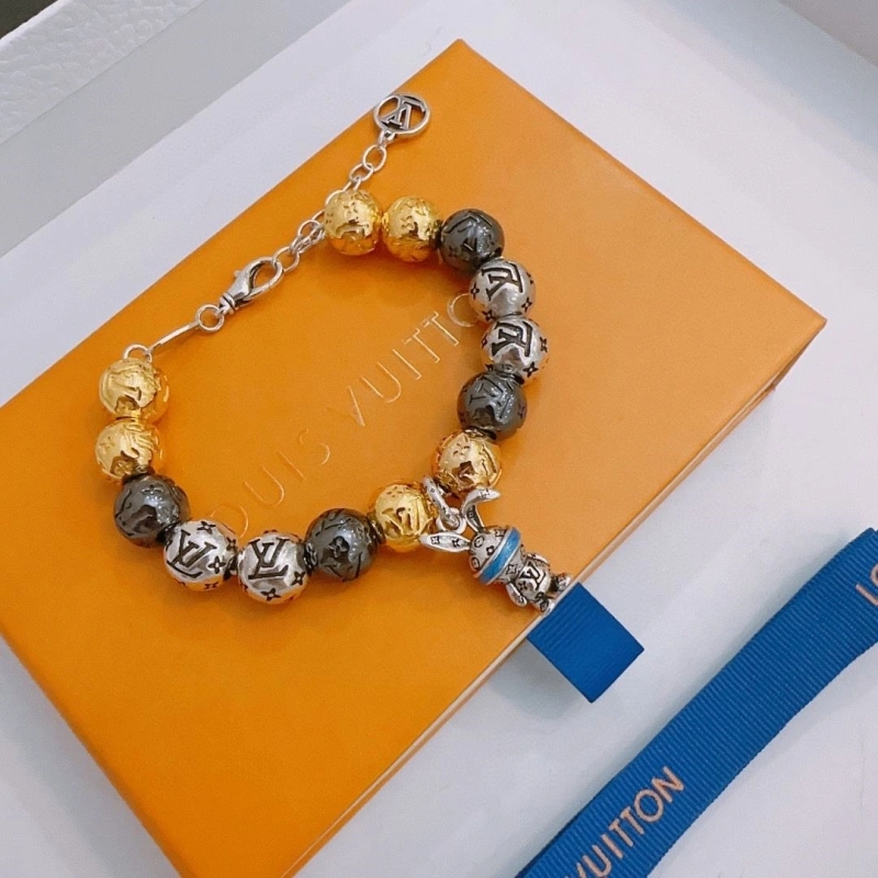 Trendsetting LX Necklaces 310871