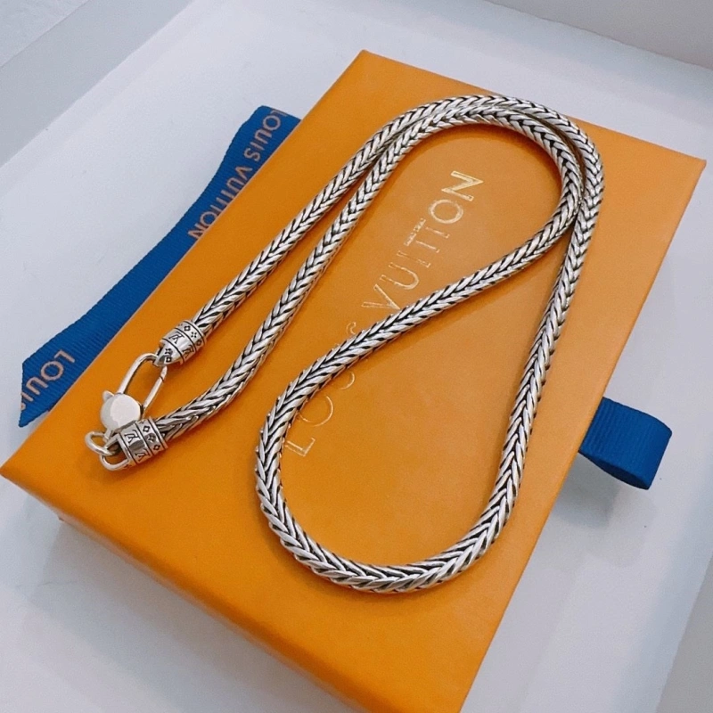 Minimalist LX Necklaces 310868