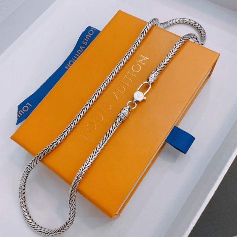 Minimalist LX Necklaces 310868