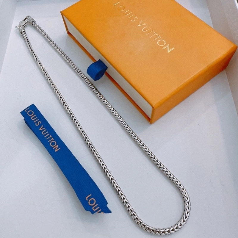 Minimalist LX Necklaces 310868
