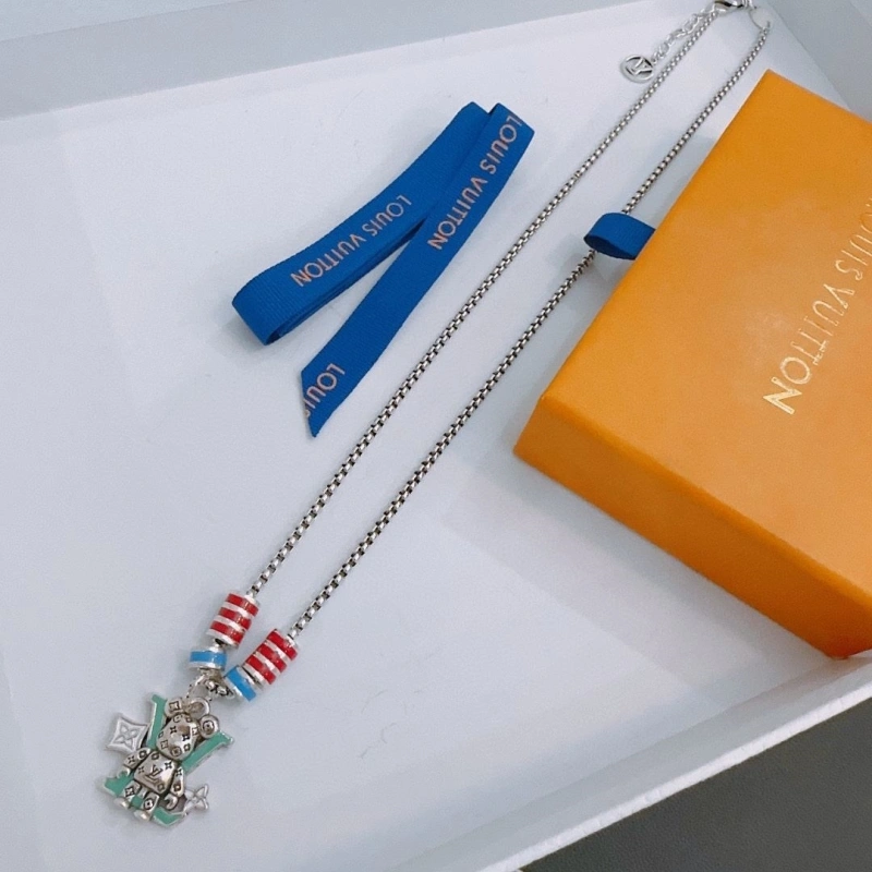 Durable LX Necklaces 310861