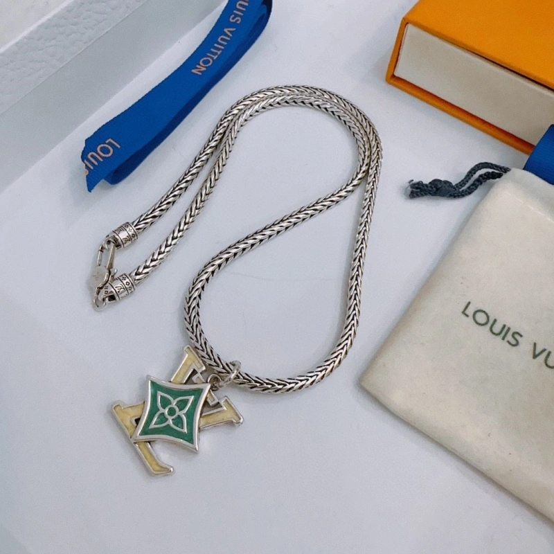 Trendy LX Necklaces 310917